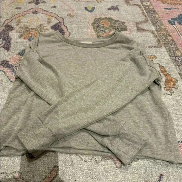 Sweatshirt - Picture 1 of 4